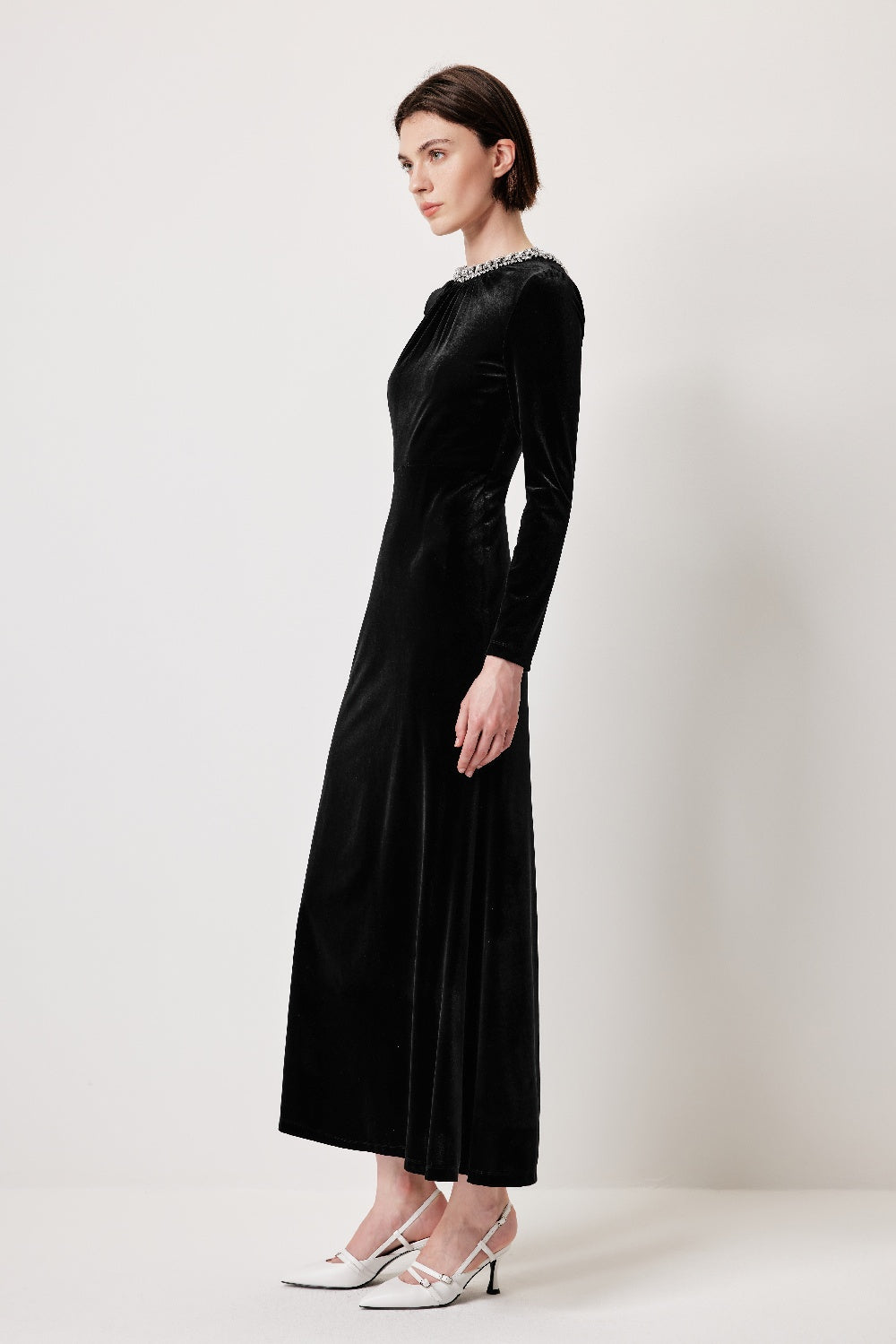 MARYLING Black V‑Neck Evening Dresses