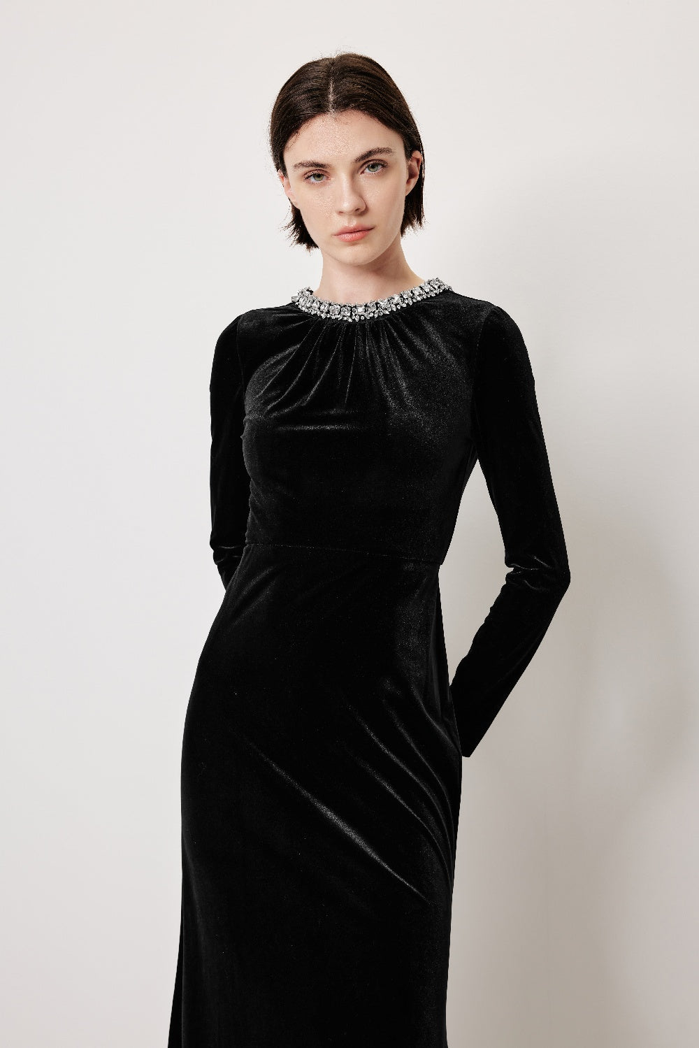 MARYLING Black V‑Neck Evening Dresses