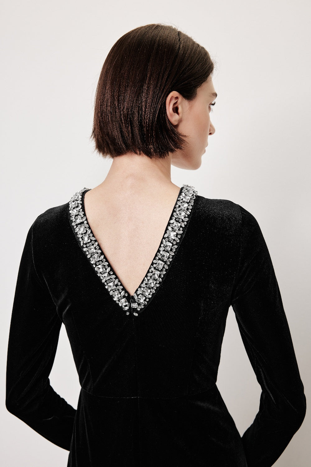MARYLING Black V‑Neck Evening Dresses